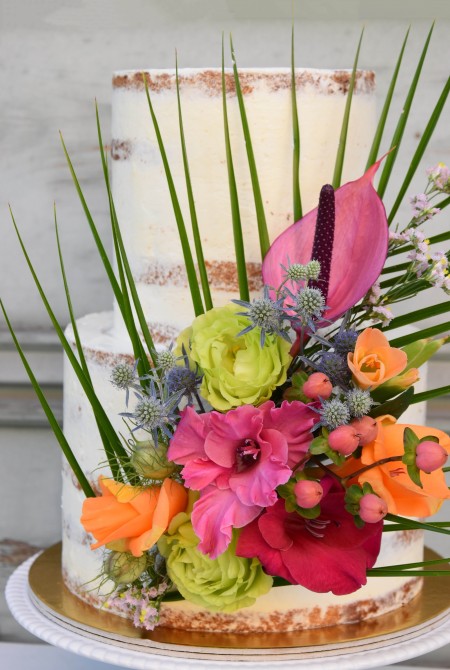 N.C. Trópusi hangulatú virágokkal