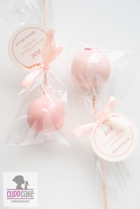 Csomagolt cake pop címkével